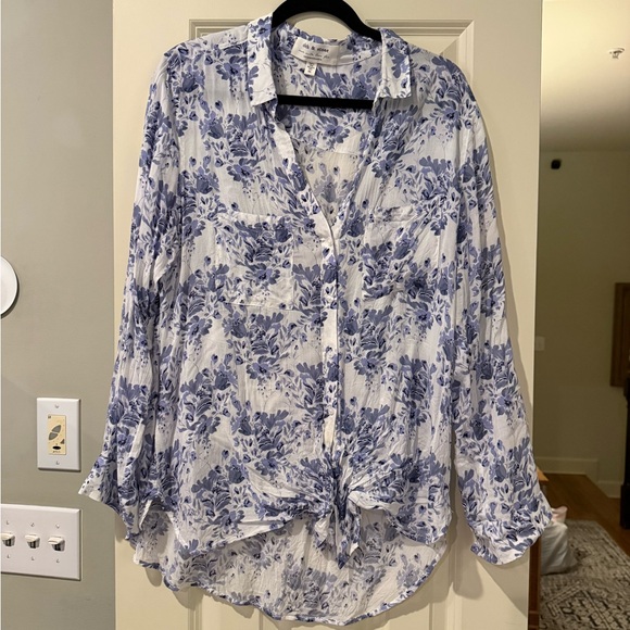 Anthropologie Tops - Anthropologie Blue Floral Button Down Shirt
